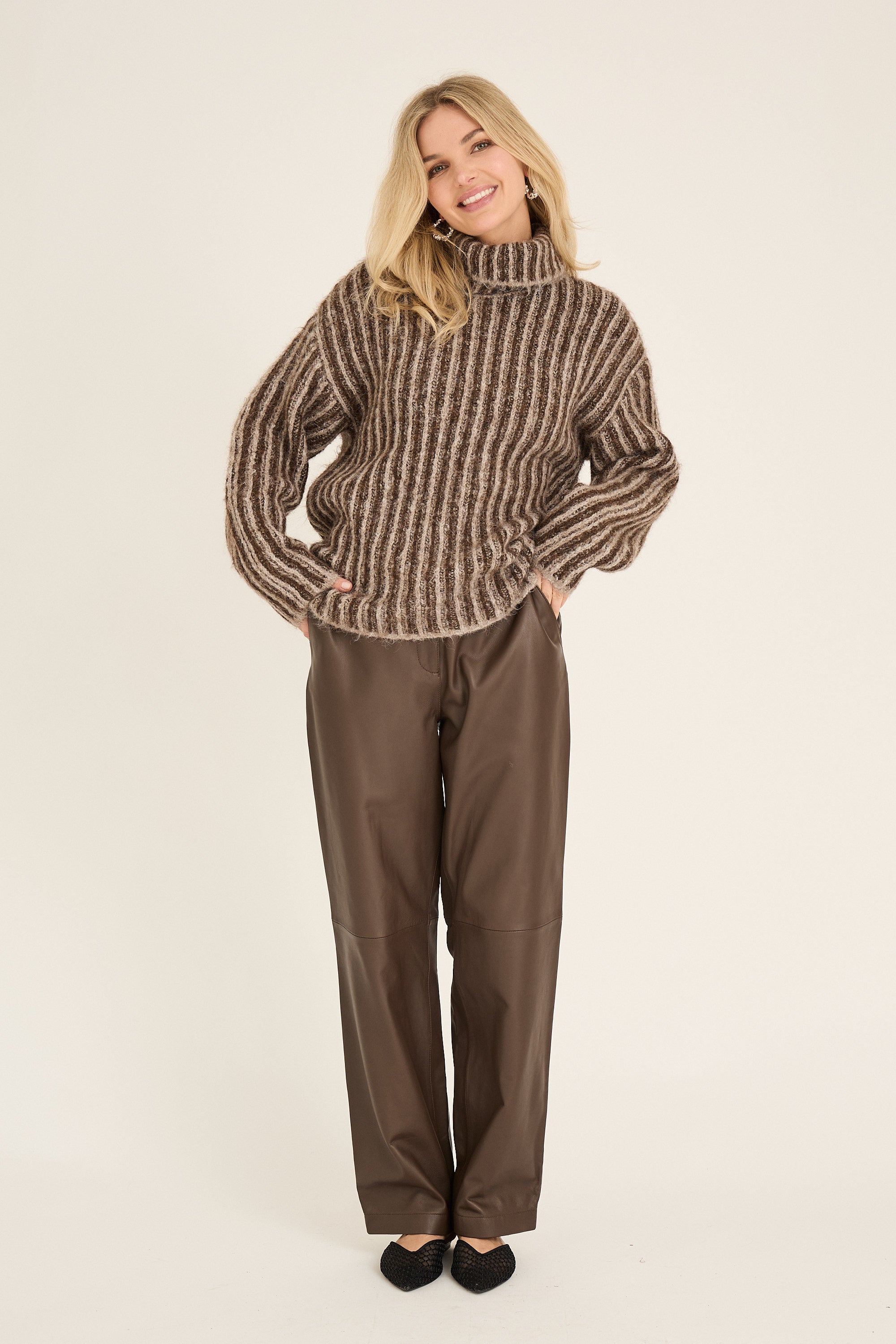 A-View Orkido knit pullover AV6018 Knit 186 Sand/brown