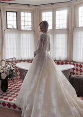 I've always loved Kate Middleton's gowns': Holly Ramsay takes inspiration from the Princess of Wales for her gorgeous wedding dress