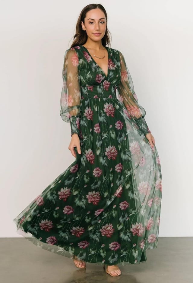 My dress came in! Too low-cut? : r/Weddingattireapproval